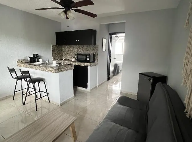 Azure Coliving Hotel 3*