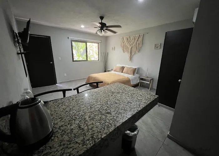 Azure Coliving Hotel 3*