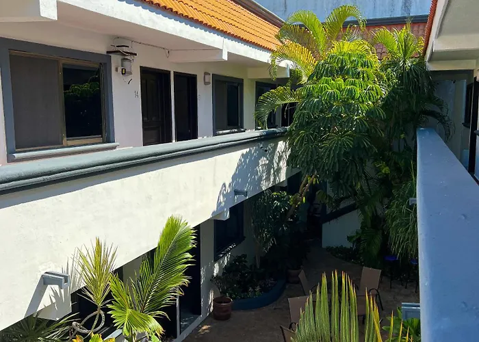 Hotel Azure Coliving